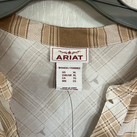 Brown and white Ariat women’s blouse size xl. - Picture 4 of 4